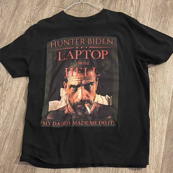 Hunter Biden MAGA "Laptop From Hell" T-Shirt Large - Picture 1 of 6